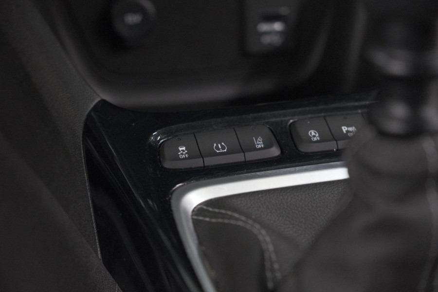 Opel Crossland Turbo 110 Ultimate | Camera | Dodehoekdetectie | Comfort Pakket | Apple Carplay