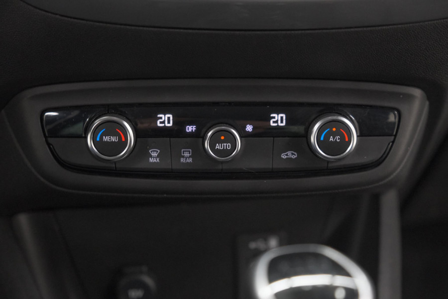Opel Crossland Turbo 110 Ultimate | Camera | Dodehoekdetectie | Comfort Pakket | Apple Carplay
