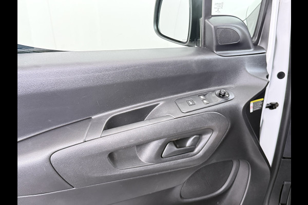 Peugeot Partner 1.5HDI 102PK Lang L2 Premium Navi Airco Apple Carplay Android Auto Cruise Control Pdc Premium Bluetooth DAB Tussenwand Schuifdeur Achterdeuren Euro 6 1e Eigenaar Dealeronderhouden Origineel Nederlandse Auto