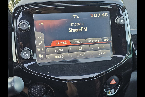 Citroën C1 1.0 VTi Airscape Shine | Cabrio | Automaat | Airco | Camera | Connecting Box | Elektro pakket | Zwarte grill |