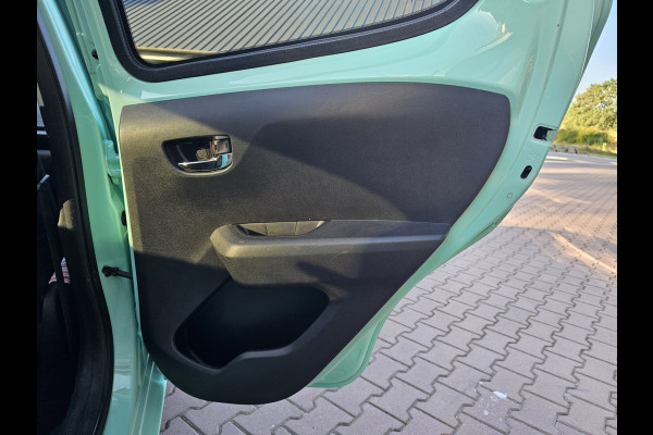 Citroën C1 1.0 VTi Airscape Shine | Cabrio | Automaat | Airco | Camera | Connecting Box | Elektro pakket | Zwarte grill |