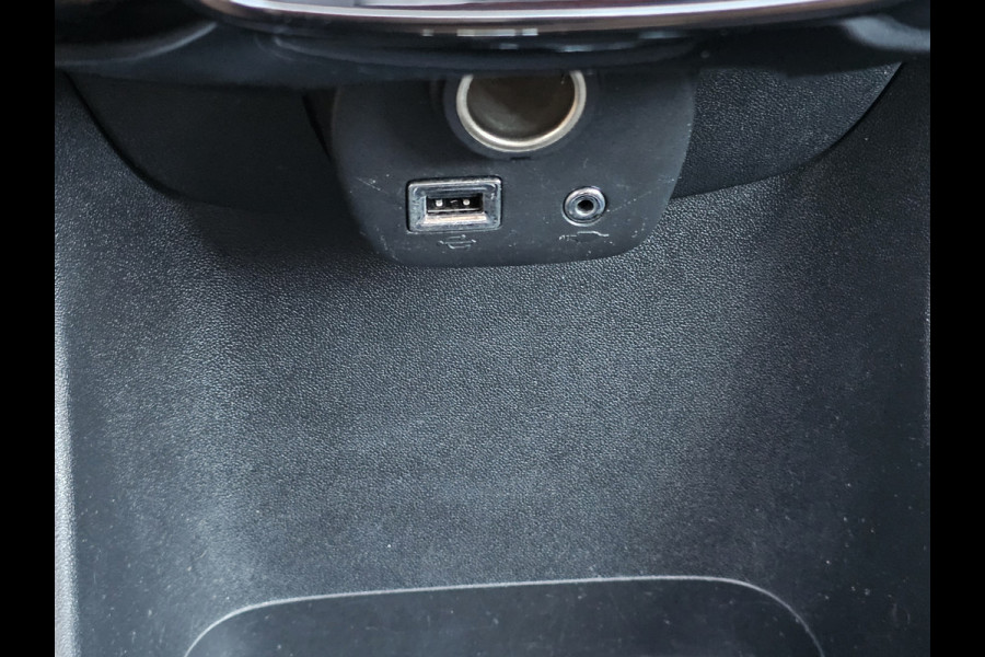 Citroën C1 1.0 VTi Airscape Shine | Cabrio | Automaat | Airco | Camera | Connecting Box | Elektro pakket | Zwarte grill |