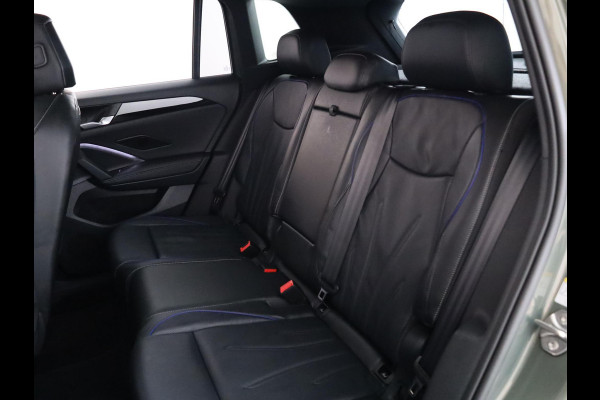 Volkswagen Tiguan 1.5 eHybrid R-Line Edition | Private lease vanaf €931 | 272 pk Automaat (DSG) | Verlengde garantie | Navigatie | Panoramadak | Trekhaak (wegklapbaar) | Achteruitrijcamera | Lederen bekleding | Stoelverwarming/ventilatie | R-Line |