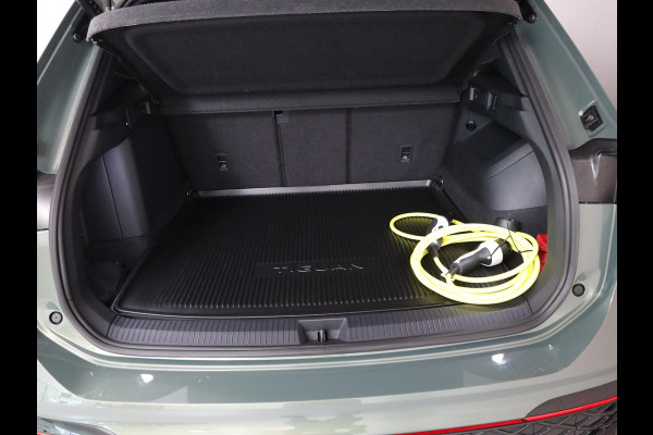 Volkswagen Tiguan 1.5 eHybrid R-Line Edition | Private lease vanaf €931 | 272 pk Automaat (DSG) | Verlengde garantie | Navigatie | Panoramadak | Trekhaak (wegklapbaar) | Achteruitrijcamera | Lederen bekleding | Stoelverwarming/ventilatie | R-Line |