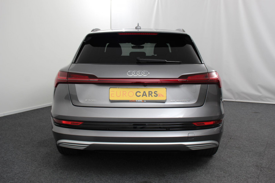 Audi e-tron e-tron 55 quattro advanced Pro Line Plus 408pk! | Navigatie | Climate Control | Electrisch bedienbare achterklep | Camera | Alcantara