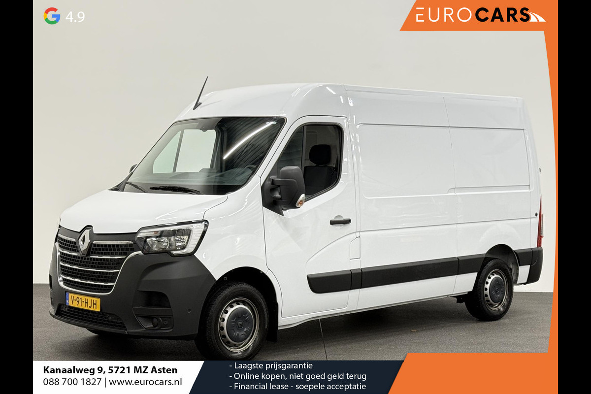 Renault Master T33 2.3 dCi 135 L2H2 BPM VRIJ! Airco Cruise control Parkeersensoren Navigatie Trekhaak