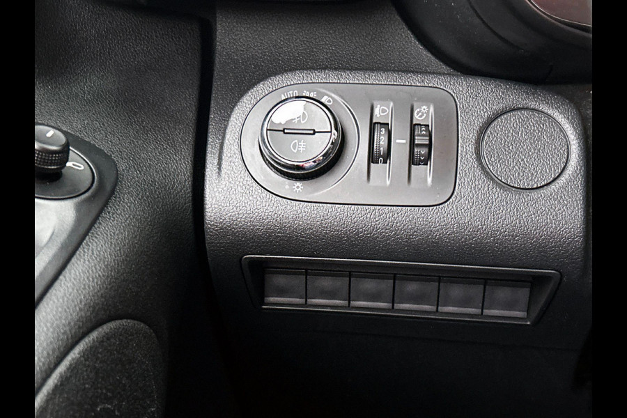 Opel Combo 1.5D L1H1 Edition Airco Carplay Navigatie Cruise Control Parkeersensoren Trekhaak 3 Zits