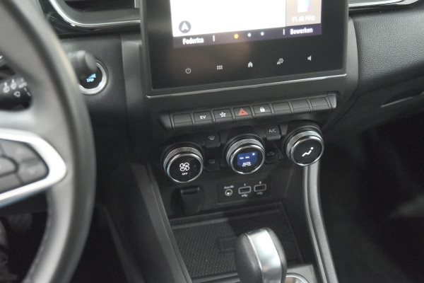 Renault Captur 1.6 E-Tech hybrid 145 SL Rive Gauche | Camera | Parkeersensoren | Navigatie | Apple Carplay
