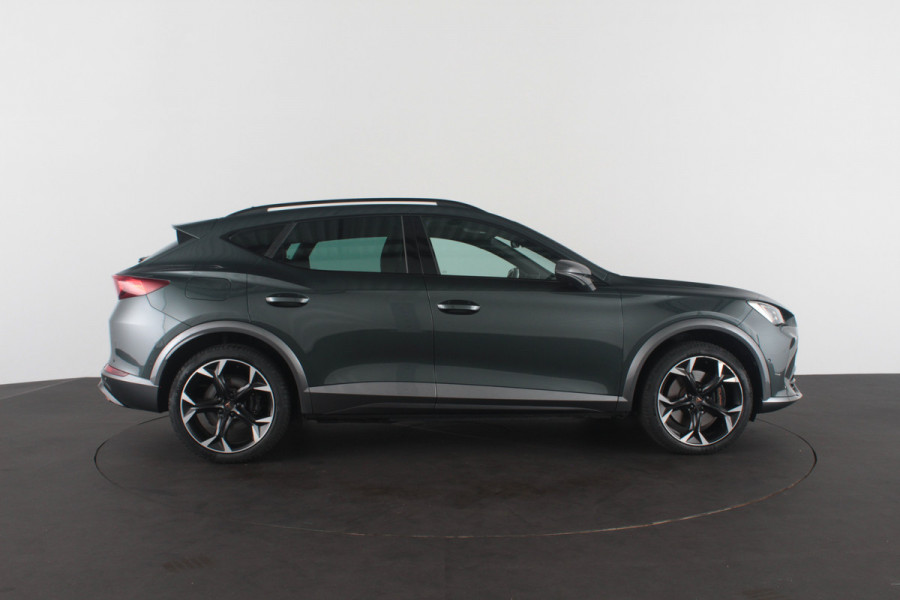 CUPRA Formentor 1.4 e-Hybrid VZ Copper Edition > 245pk/Leer/360° camera/Trekhaak/Camouflage Green