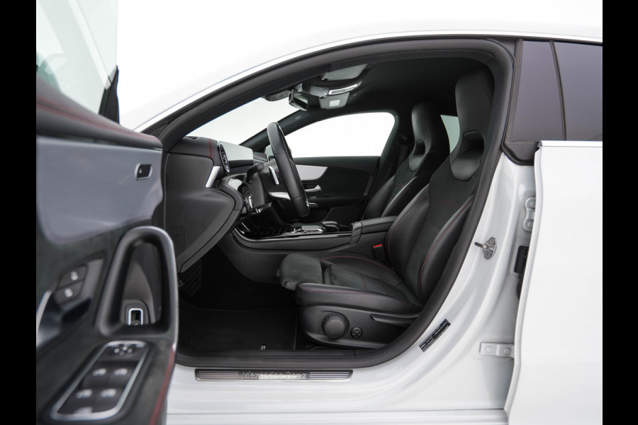Mercedes-Benz CLA-Klasse Shooting Brake 200 AMG-Styling Business Solution (INCL-BTW) Aut. *LEATHER-MICROFIBRE | FULL-LED | HEATED-SPORTSEATS | DIGI-COCKPIT | DAB+ | NAVI-FULLMAP | CAMERA | PRIVACYGLASS | SHIFTPADDLES | 18''ALU*