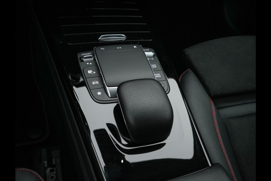Mercedes-Benz CLA-Klasse Shooting Brake 200 AMG-Styling Business Solution (INCL-BTW) Aut. *LEATHER-MICROFIBRE | FULL-LED | HEATED-SPORTSEATS | DIGI-COCKPIT | DAB+ | NAVI-FULLMAP | CAMERA | PRIVACYGLASS | SHIFTPADDLES | 18''ALU*