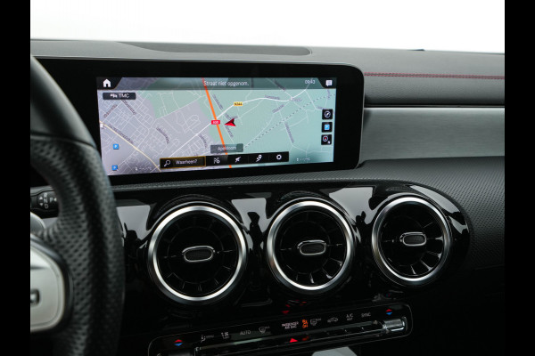 Mercedes-Benz CLA-Klasse Shooting Brake 200 AMG-Styling Business Solution (INCL-BTW) Aut. *LEATHER-MICROFIBRE | FULL-LED | HEATED-SPORTSEATS | DIGI-COCKPIT | DAB+ | NAVI-FULLMAP | CAMERA | PRIVACYGLASS | SHIFTPADDLES | 18''ALU*
