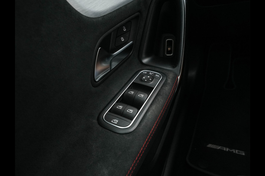 Mercedes-Benz CLA-Klasse Shooting Brake 200 AMG-Styling Business Solution (INCL-BTW) Aut. *LEATHER-MICROFIBRE | FULL-LED | HEATED-SPORTSEATS | DIGI-COCKPIT | DAB+ | NAVI-FULLMAP | CAMERA | PRIVACYGLASS | SHIFTPADDLES | 18''ALU*