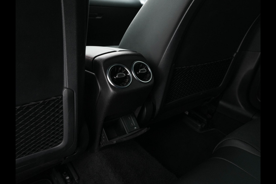 Mercedes-Benz CLA-Klasse Shooting Brake 200 AMG-Styling Business Solution (INCL-BTW) Aut. *LEATHER-MICROFIBRE | FULL-LED | HEATED-SPORTSEATS | DIGI-COCKPIT | DAB+ | NAVI-FULLMAP | CAMERA | PRIVACYGLASS | SHIFTPADDLES | 18''ALU*