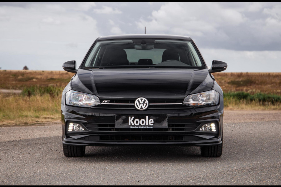 Volkswagen Polo 1.0 TSI Highline R-LINE / CARPLAY / NAVI / ZWART / 5 DEURS