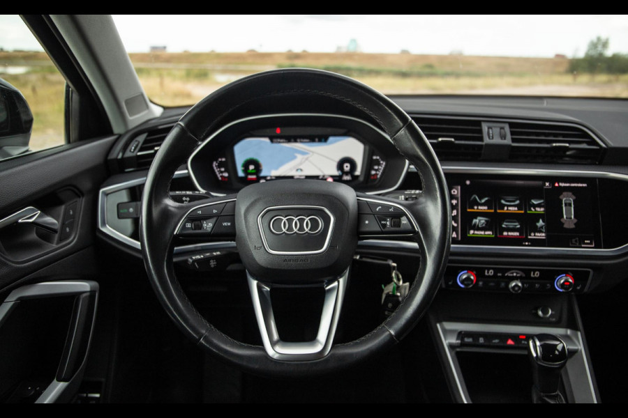 Audi Q3 Sportback 45 TFSI e Edition CRUISE CONTROLE / CARPLAY / DEALER ONDERHOUDEN / AUTOMAAT