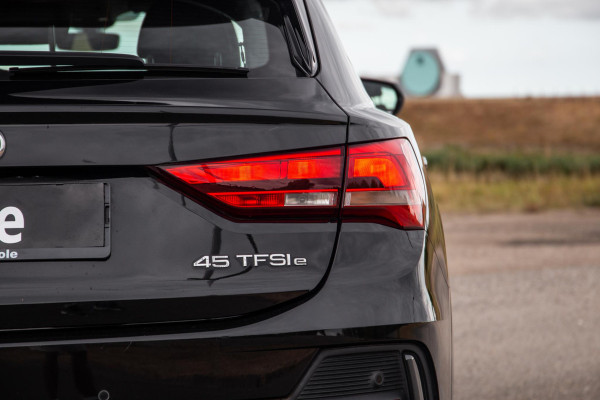 Audi Q3 Sportback 45 TFSI e Edition CRUISE CONTROLE / CARPLAY / DEALER ONDERHOUDEN / AUTOMAAT