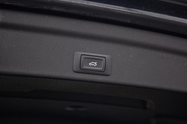 Audi Q3 Sportback 45 TFSI e Edition CRUISE CONTROLE / CARPLAY / DEALER ONDERHOUDEN / AUTOMAAT