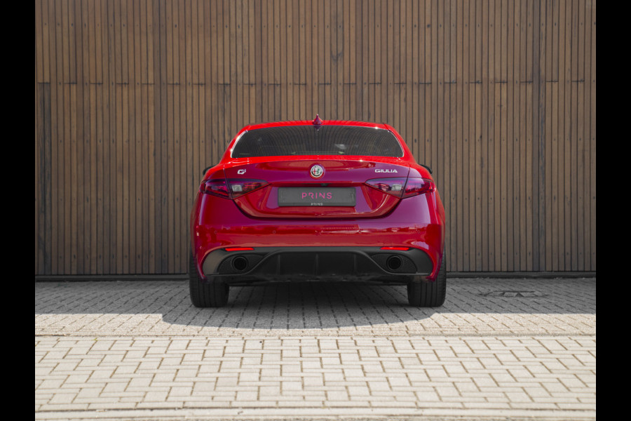 Alfa Romeo Giulia 2.0 T Veloce 280pk AWD | 19'' | Carplay | Adapt. cruise | BTW auto