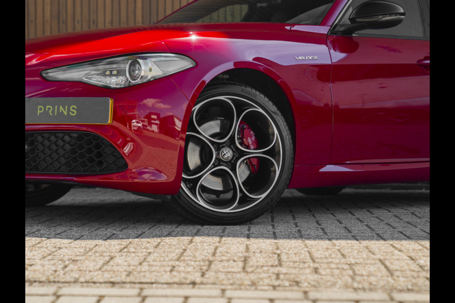 Alfa Romeo Giulia 2.0 T Veloce 280pk AWD | 19'' | Carplay | Adapt. cruise | BTW auto