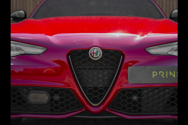 Alfa Romeo Giulia 2.0 T Veloce 280pk AWD | 19'' | Carplay | Adapt. cruise | BTW auto