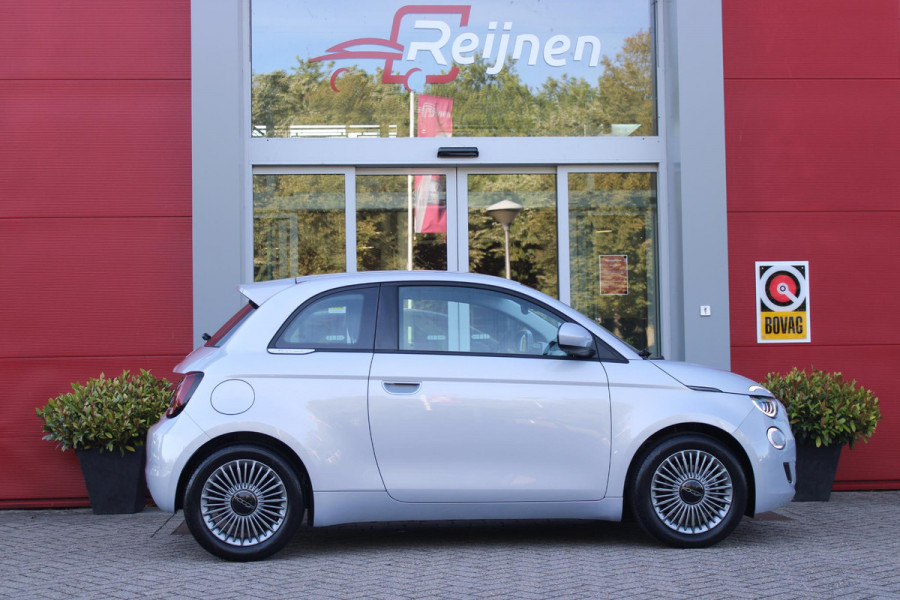 Fiat 500 1.0 Hybrid 65PK TORINO LAUNCH EDITION | DRAADLOZE APPLE CARPLAY/ANDROID AUTO | PARKEERSESOREN ACHTER | 16" LICHTMETALEN VELGEN "BURNISHED" | LED KOPLAMPEN "INFINITY" | CLIMATE CONTROL | DAB+ RADIO | REGEN/LICHT SENSOR | KEYLESS START | CELESTIAL BLUE | CRUISE CONTROL |