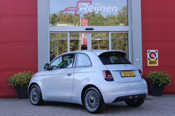 Fiat 500 1.0 Hybrid 65PK TORINO LAUNCH EDITION | DRAADLOZE APPLE CARPLAY/ANDROID AUTO | PARKEERSESOREN ACHTER | 16" LICHTMETALEN VELGEN "BURNISHED" | LED KOPLAMPEN "INFINITY" | CLIMATE CONTROL | DAB+ RADIO | REGEN/LICHT SENSOR | KEYLESS START | CELESTIAL BLUE | CRUISE CONTROL |