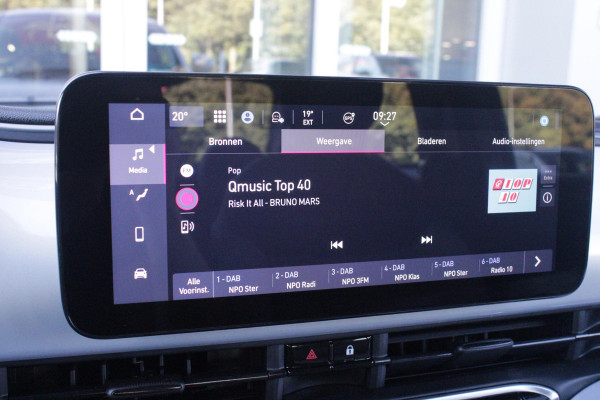 Fiat 500 1.0 Hybrid 65PK TORINO LAUNCH EDITION | DRAADLOZE APPLE CARPLAY/ANDROID AUTO | PARKEERSESOREN ACHTER | 16" LICHTMETALEN VELGEN "BURNISHED" | LED KOPLAMPEN "INFINITY" | CLIMATE CONTROL | DAB+ RADIO | REGEN/LICHT SENSOR | KEYLESS START | CELESTIAL BLUE | CRUISE CONTROL |