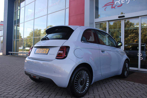 Fiat 500 1.0 Hybrid 65PK TORINO LAUNCH EDITION | DRAADLOZE APPLE CARPLAY/ANDROID AUTO | PARKEERSESOREN ACHTER | 16" LICHTMETALEN VELGEN "BURNISHED" | LED KOPLAMPEN "INFINITY" | CLIMATE CONTROL | DAB+ RADIO | REGEN/LICHT SENSOR | KEYLESS START | CELESTIAL BLUE | CRUISE CONTROL |