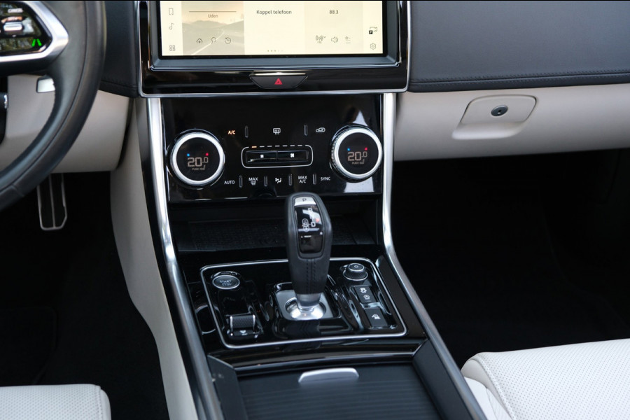 Jaguar XE 2.0 P300 AWD HSE |48.017km| PANORAMADAK UNIEK 300pk Leder/Navi/Virtual Cockpit