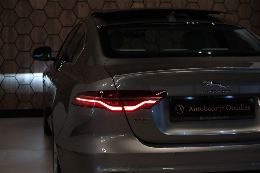 Jaguar XE 2.0 P300 AWD HSE |48.017km| PANORAMADAK UNIEK 300pk Leder/Navi/Virtual Cockpit