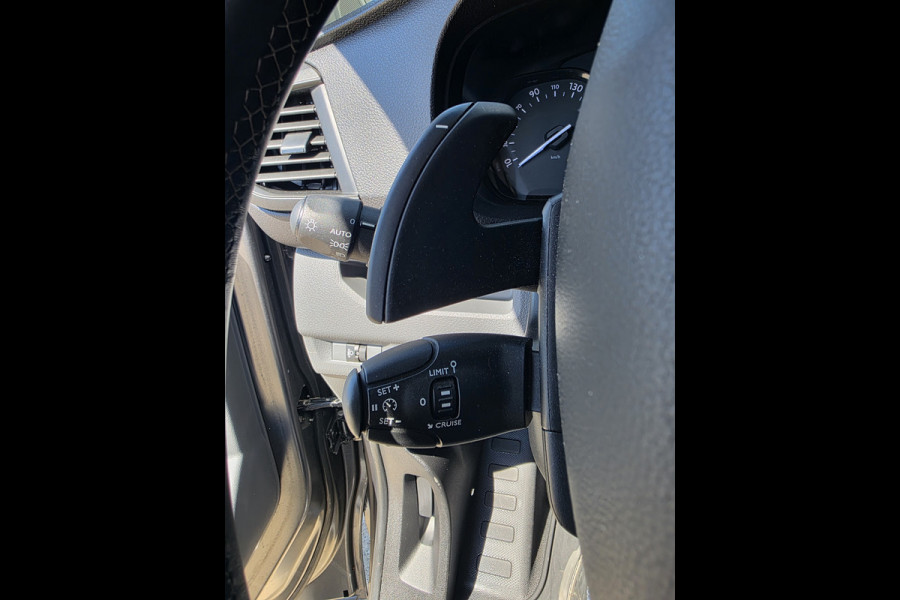 Citroën Jumpy / Peugeot Expert 2.0 BlueHDI 145Pk Automaat Premium Airco Cruise control