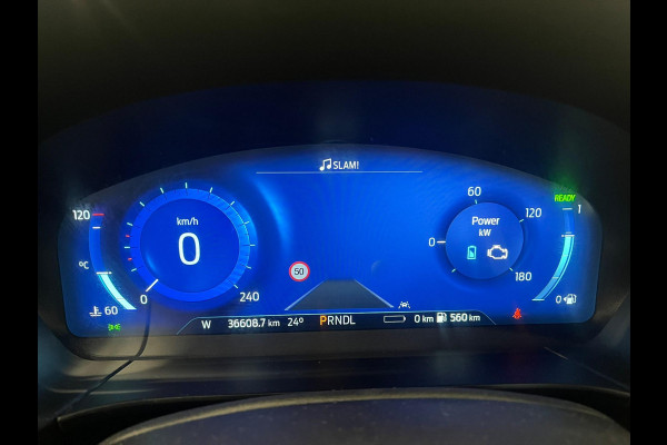 Ford Kuga 2.5 PHEV ST-Line Automaat Trekhaak Navigatie Apple CarPlay Android Auto Camera Parkeerhulp Adaptive Cruise Control Dodehoekdetectie Stoelverwarming Climate Control Lichtmetalen velgen