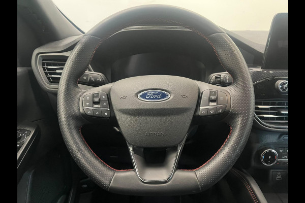 Ford Kuga 2.5 PHEV ST-Line Automaat Trekhaak Navigatie Apple CarPlay Android Auto Camera Parkeerhulp Adaptive Cruise Control Dodehoekdetectie Stoelverwarming Climate Control Lichtmetalen velgen
