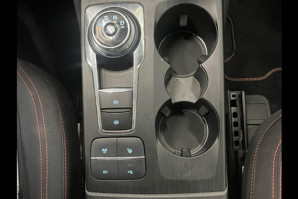Ford Kuga 2.5 PHEV ST-Line Automaat Trekhaak Navigatie Apple CarPlay Android Auto Camera Parkeerhulp Adaptive Cruise Control Dodehoekdetectie Stoelverwarming Climate Control Lichtmetalen velgen