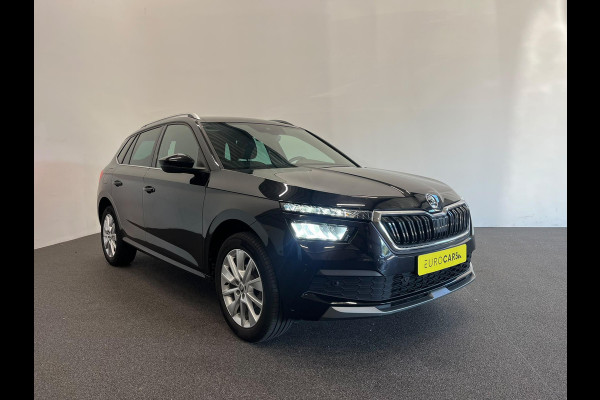 Škoda Kamiq 1.0 TSI DSG Clever Panoramadak Trekhaak Navigatie Apple Carplay Android Auto Camera Parkeerhulp Cruise Control Stoelverwarming Climate Control Lichtmetalen velgen