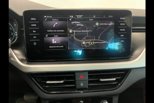 Škoda Kamiq 1.0 TSI DSG Clever Panoramadak Trekhaak Navigatie Apple Carplay Android Auto Camera Parkeerhulp Cruise Control Stoelverwarming Climate Control Lichtmetalen velgen