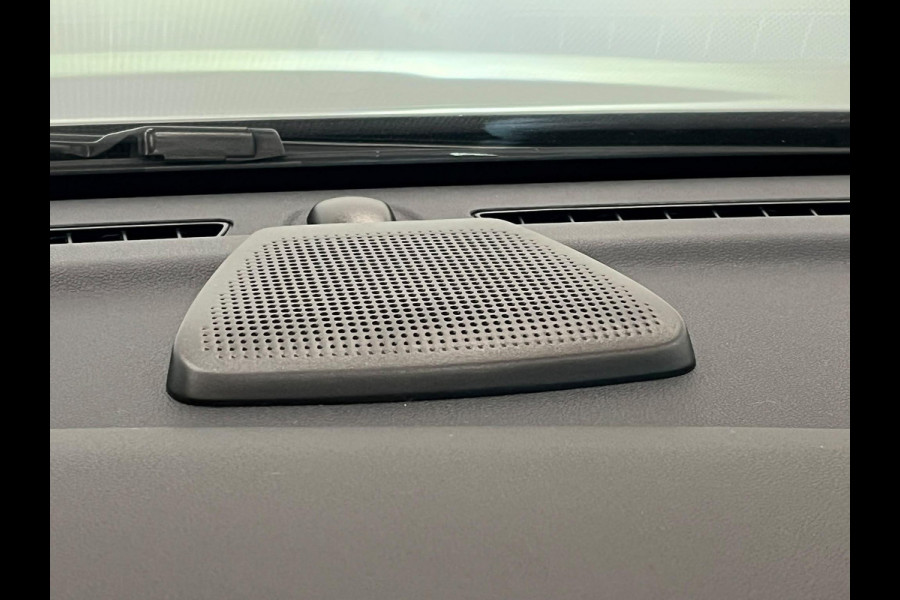 Ford Puma 1.0 EcoBoost Hybrid ST-Line Navigatie Apple Carplay Android Auto Parkeerhulp achter Cruise Control Stoel-en stuurverwarming Climate Control Lichtmetalen velgen