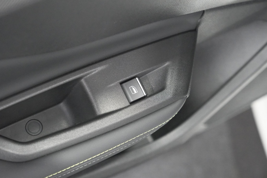 Peugeot 308 SW 1.6 HYbrid 180 GT Pack Business | Trekhaak | 360 Camera | Adaptieve Cruise Control | Elektronische Kofferklep