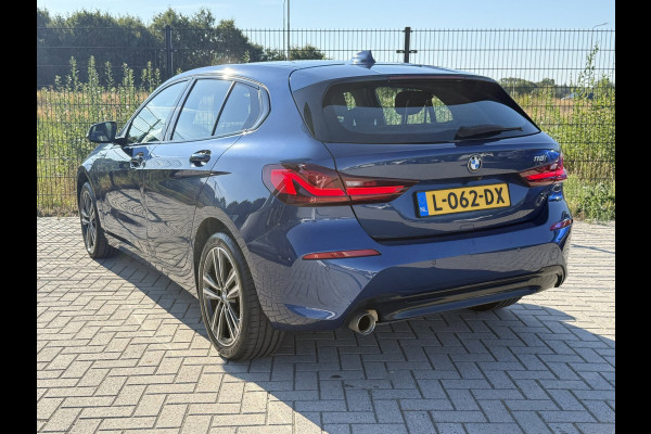 BMW 1-serie 118i High Executive | Camera | PDC | Carplay | Cruise Control |
