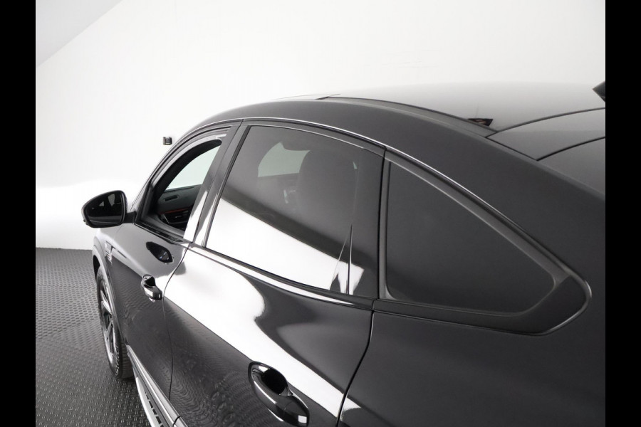 Renault Arkana 1.6 HYBRID 145PK R.S LINE GARANTIE TOT 2032* BIJNA 2023 !PANORAMA-DAK . STOEL & STUUR VERWARMING . NAVIGATIE . PARKEERSENSOREN .