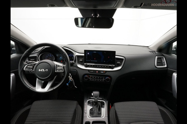 Kia Ceed 1.5 T-GDi MHEV DynamicLine Sport (APPLE CARPLAY,LED VERLICHTING,CAMERA,ADAPTIVE CRUISE,CLIMATE,TREKHAAK,LANE ASSIST)