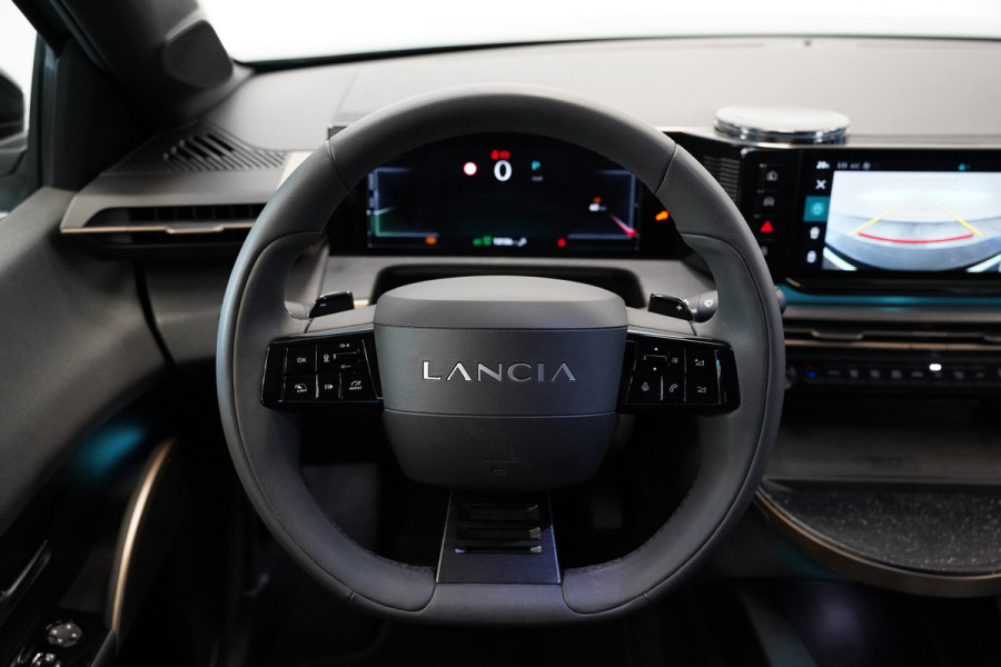 Lancia Ypsilon 1.2 Turbo Hybrid LX Cruise/Climate PDC NAP 17''LM