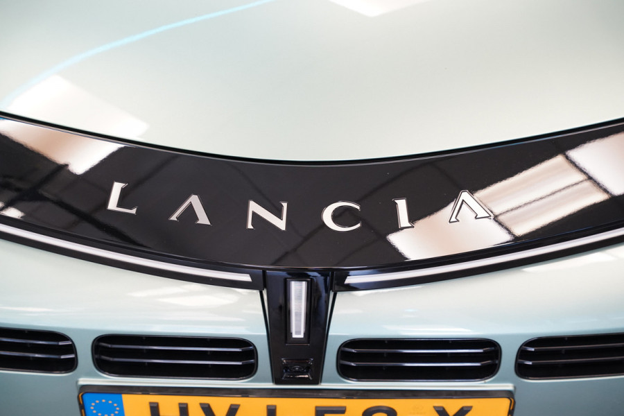 Lancia Ypsilon 1.2 Turbo Hybrid LX Cruise/Climate PDC NAP 17''LM