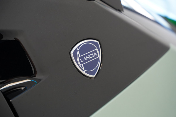 Lancia Ypsilon 1.2 Turbo Hybrid LX Cruise/Climate PDC NAP 17''LM