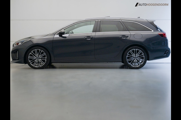 Kia Ceed Sportswagon 1.5 T-GDi GT-PlusLine (PANORAMA-SCHUIFDAK,JBL SOUND,DODEHOEK,MEMORY SEAT,ALCANTARA,CAMERA,STOELVERWARMING)
