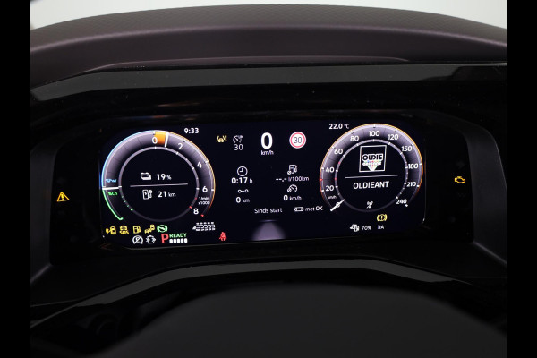 Volkswagen Multivan Bulli Edition L2 1.5 eHybrid EU6 180 kW (245pk) 31 | Panoramadak| Vis a Vis | Travel assist |