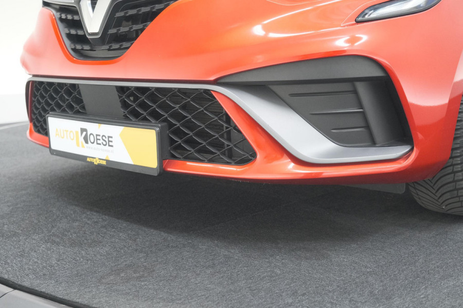 Renault Clio TCe 100 Zen | R.S. Line Pack | Allseason Banden | Apple Carplay | Parkeersensoren