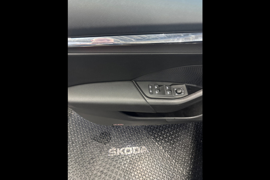 Škoda Octavia Combi 1.0 e-TSI Business Edition Plus Automaat | Navi | Clima | Trekhaak