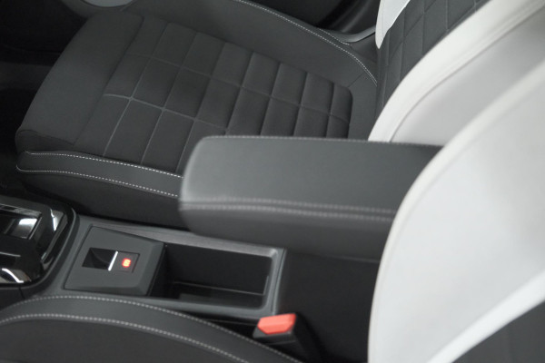 Citroën ë-C3 Max 113pk 44 kWh | 11 KW Lader | 96% SOH | Camera | Navigatie | Parkeersensoren